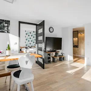 Sunny - Billberry Apartament